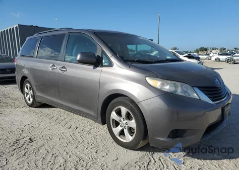 2011 Toyota Sienna Le из США, поврежденный, VIN 5TDKK3DC2BS026091